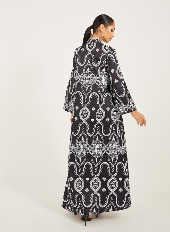 Styli - digital print satnd collar jalabiya with lace and tassel trim at neck - Image 1