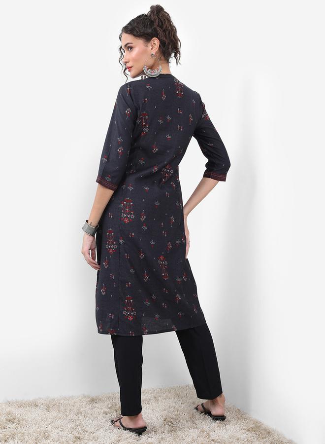Vishudh Floral Printed Thread Work Kurta by Styli  - Image 3