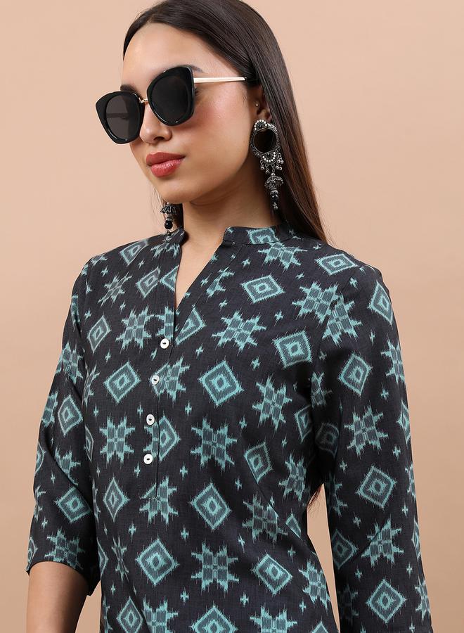 Vishudh Geometric Printed Mandarin Collar Kurta by Styli  - Image 2