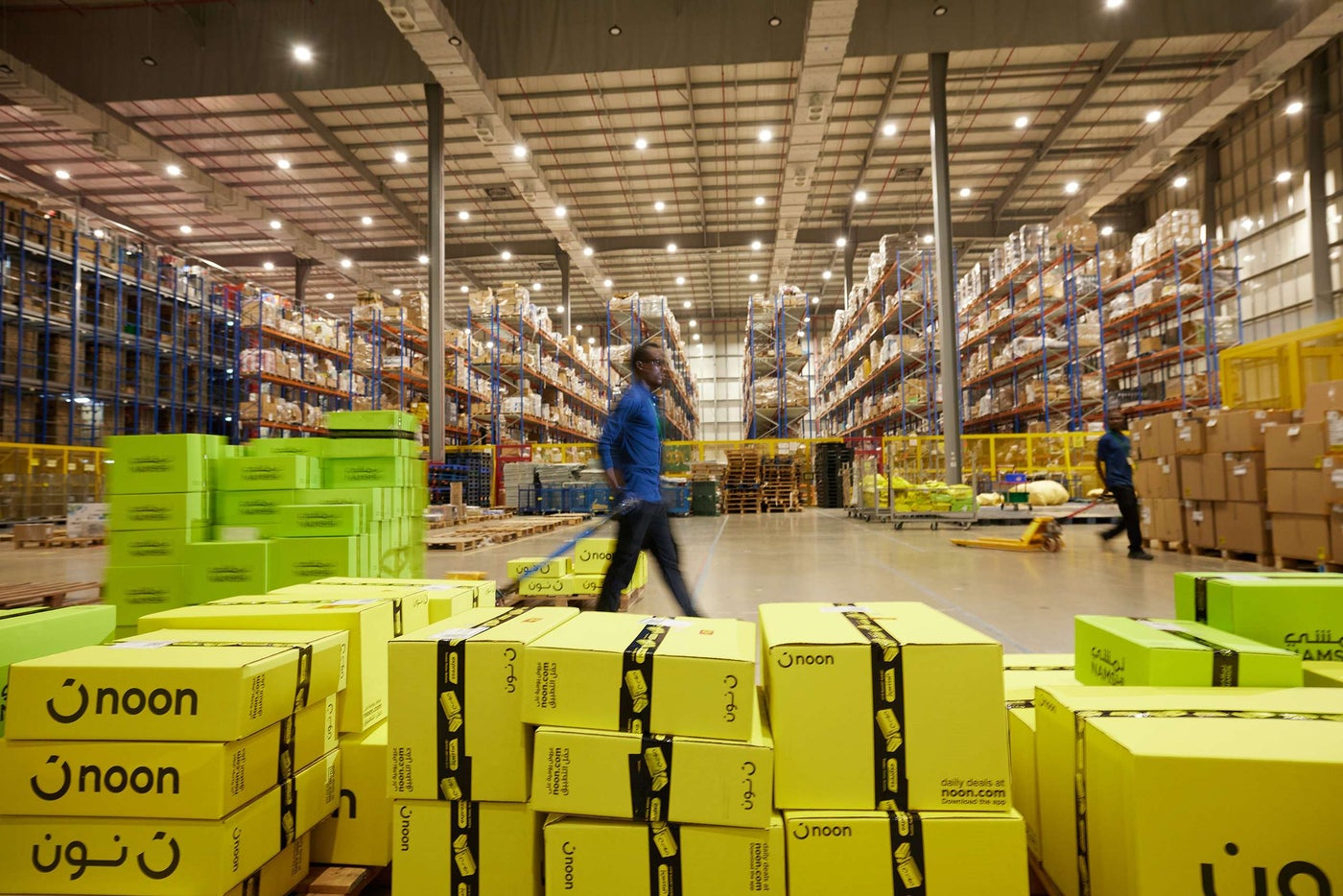 A noon warehouse in full motion